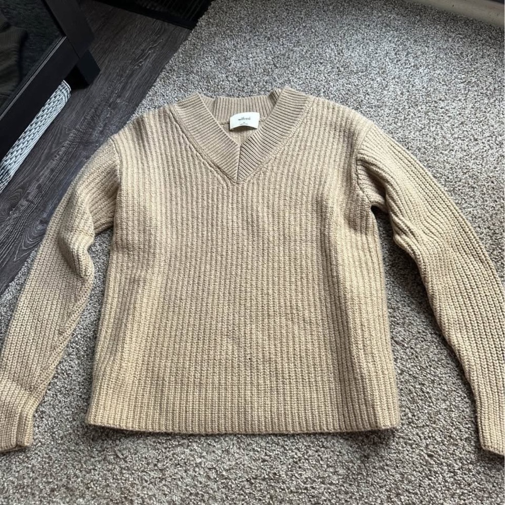 Aritzia Wilfred knitted sweater